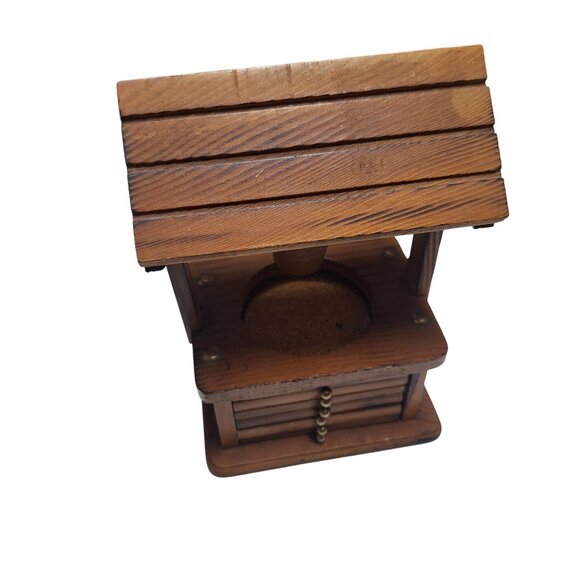 Mini Wooden Wishing Well Coaster Holder With Cork Coasters & Hanging Bucket - Picture 7 of 9